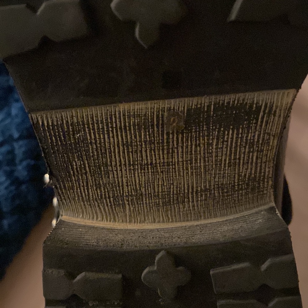 Steve Madden Leather Boots, pre owned - Picture 6 of 10